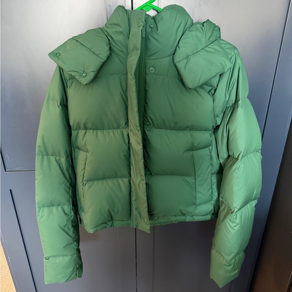 Lululemon cropped wonder puff Jacket